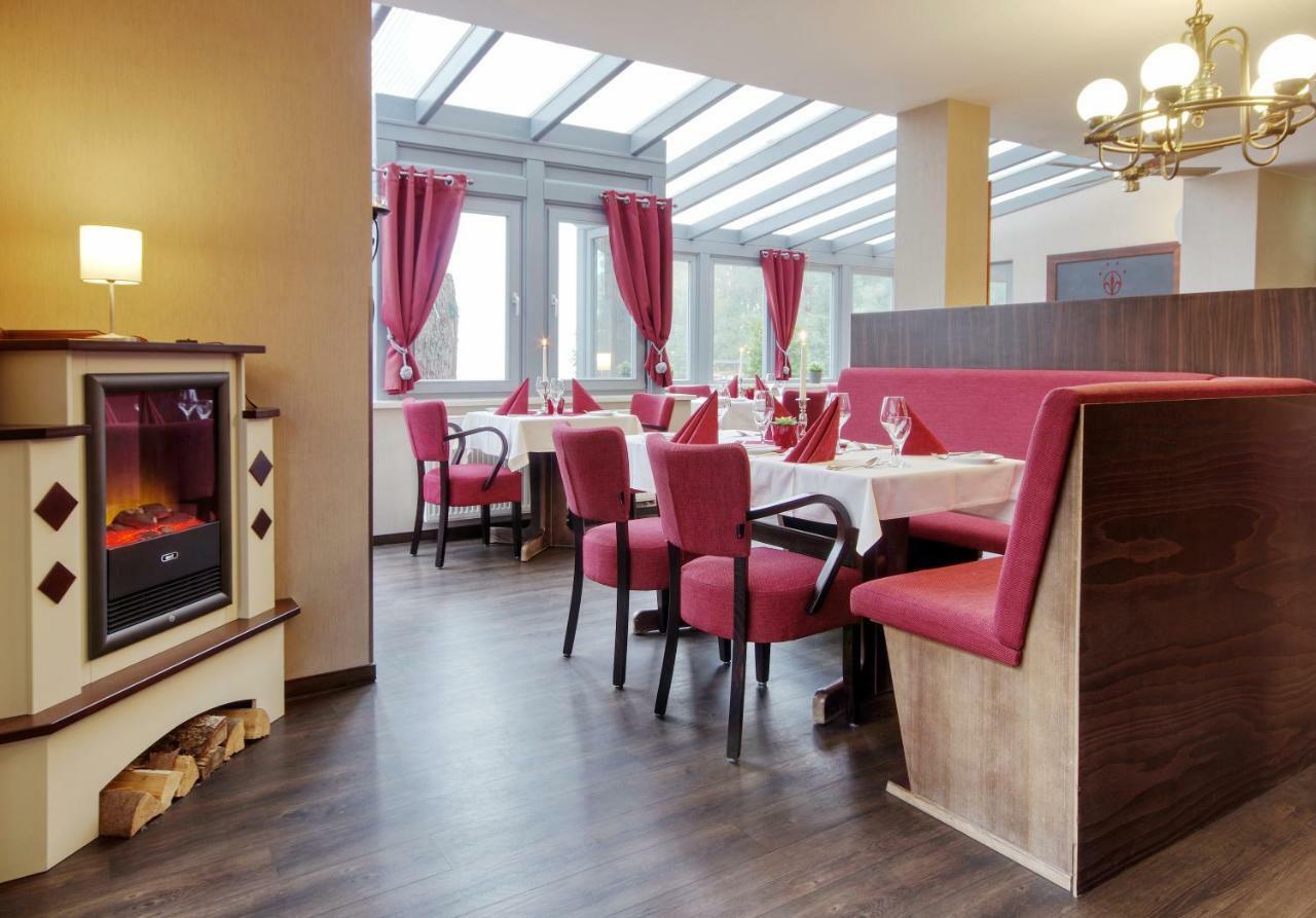 Akzent Aktiv & Vital Hotel Thueringen ชมาลค์คาลเดิน ภายนอก รูปภาพ